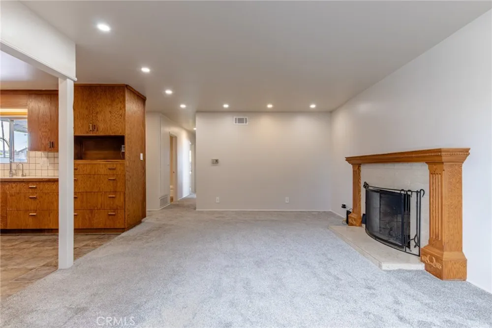 8232 Indianapolis Huntington Beach, CA 92646