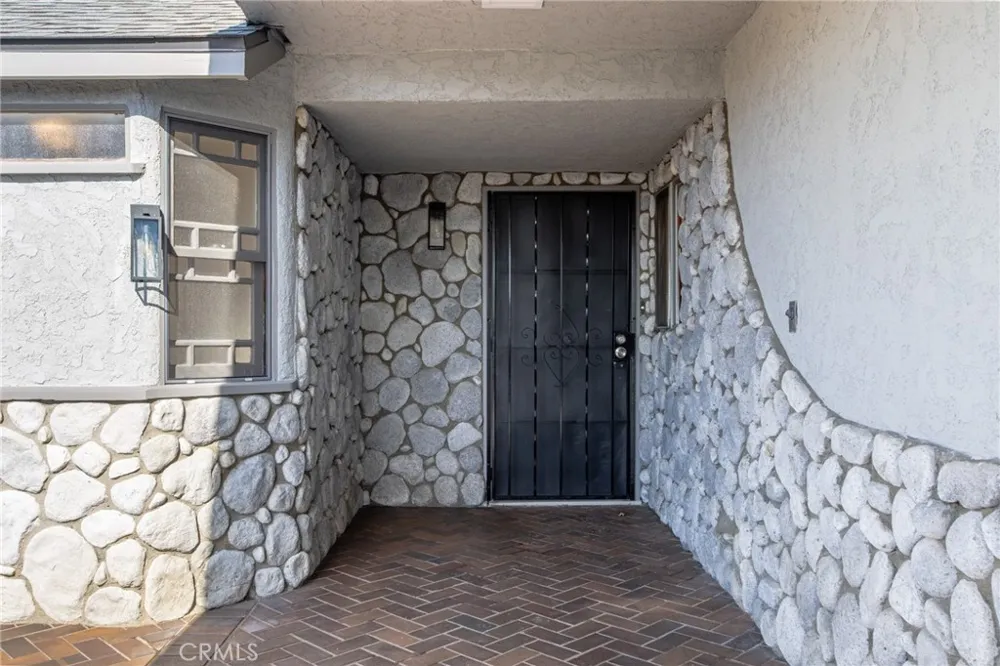 8232 Indianapolis Huntington Beach, CA 92646