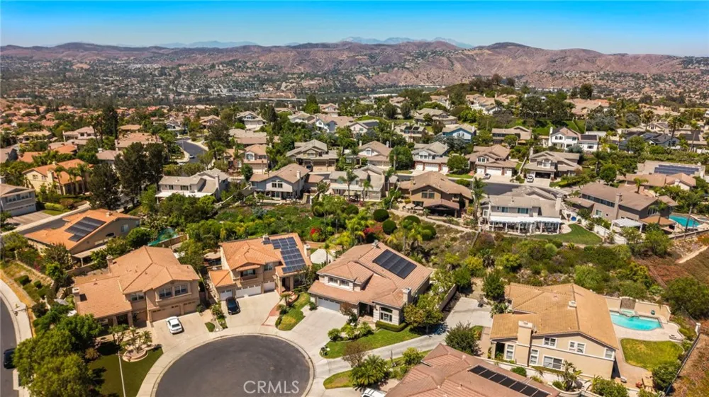 7593 E Endemont Court Anaheim, CA 92808