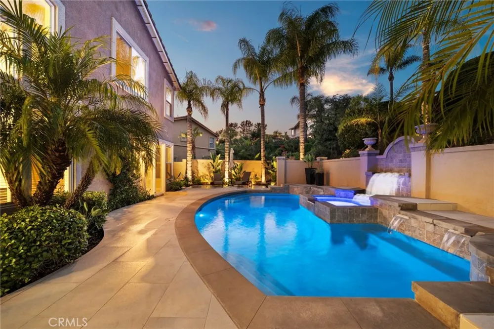 7593 E Endemont Court Anaheim, CA 92808