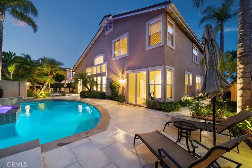 7593 E Endemont Court Anaheim, CA 92808