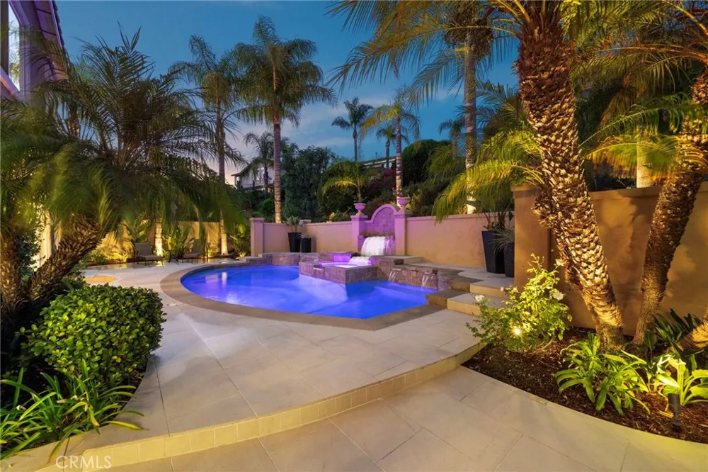 7593 E Endemont Court Anaheim, CA 92808