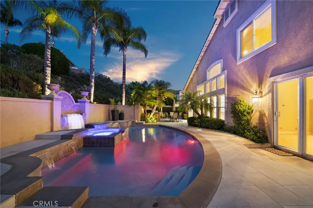 7593 E Endemont Court Anaheim, CA 92808