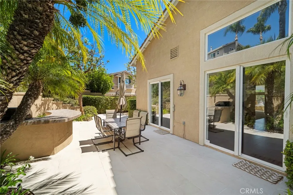 7593 E Endemont Court Anaheim, CA 92808