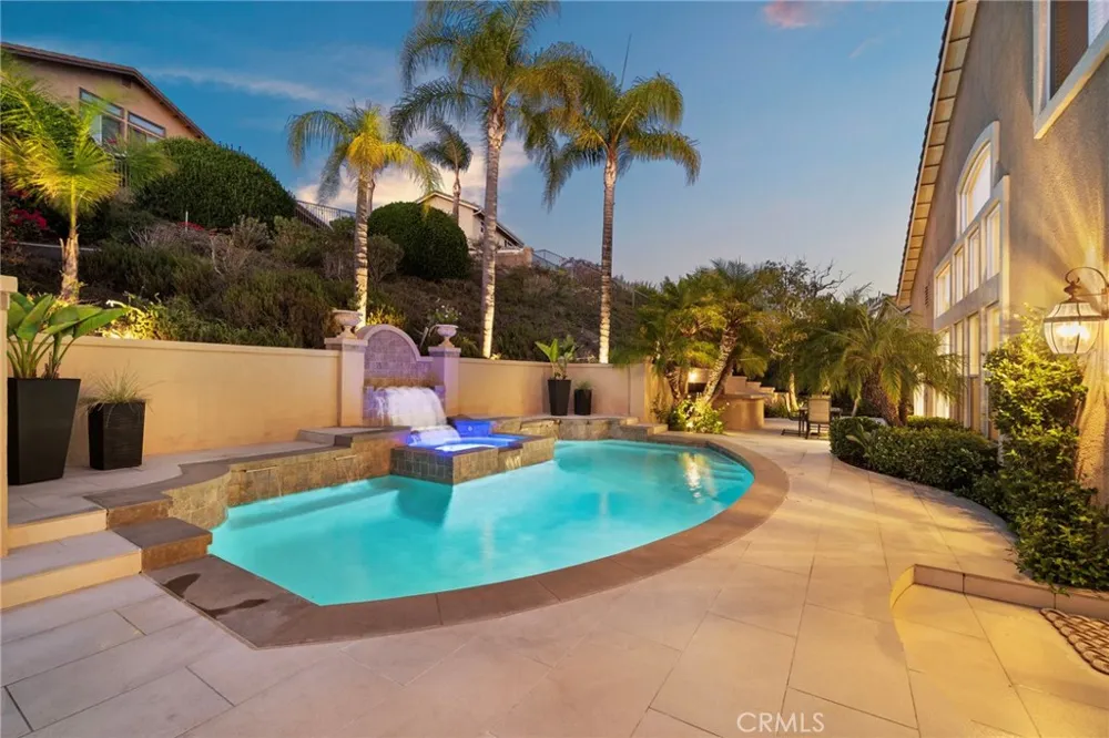 7593 E Endemont Court Anaheim, CA 92808
