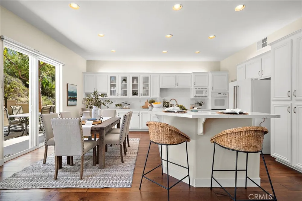 7593 E Endemont Court Anaheim, CA 92808