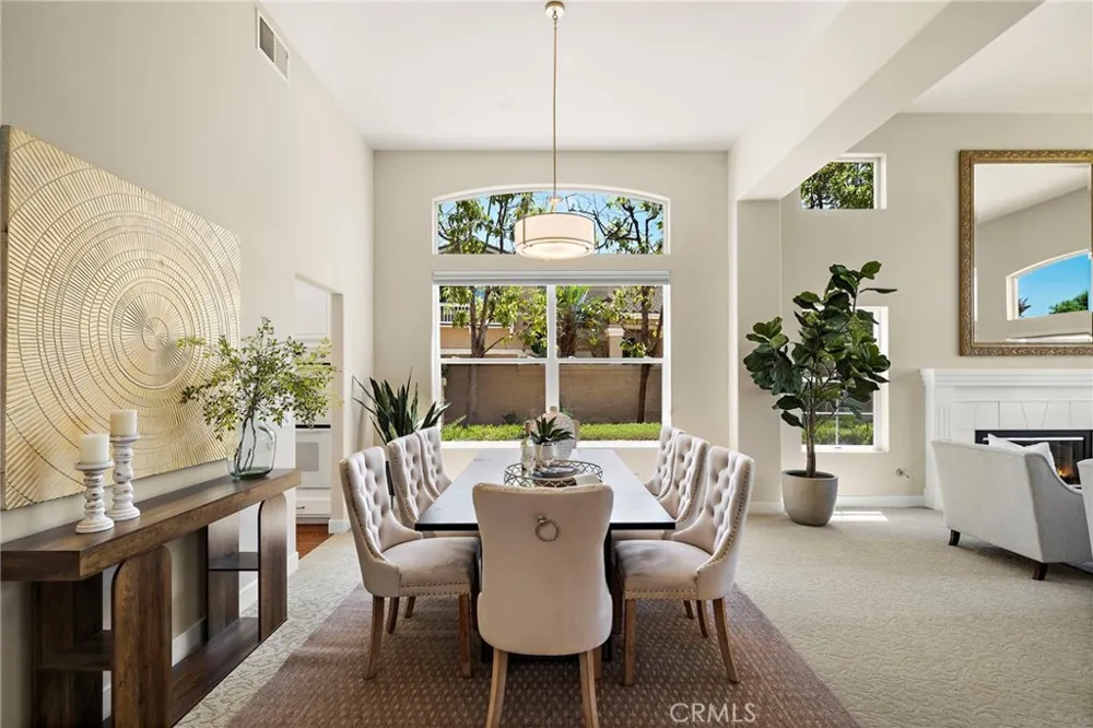 7593 E Endemont Court Anaheim, CA 92808