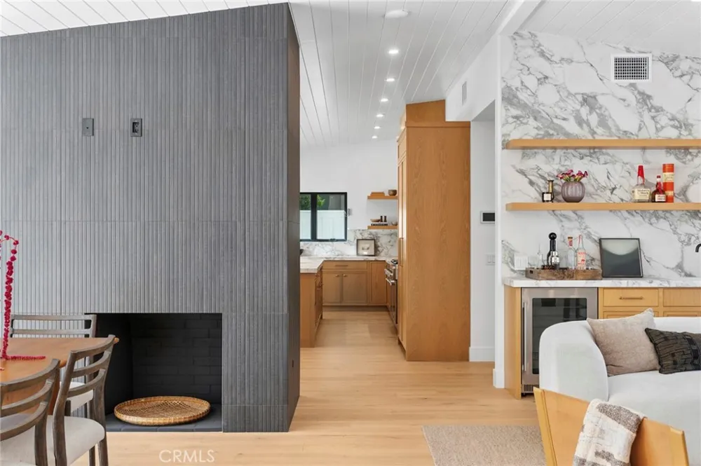 2501 Via Marina Newport Beach, CA 92660
