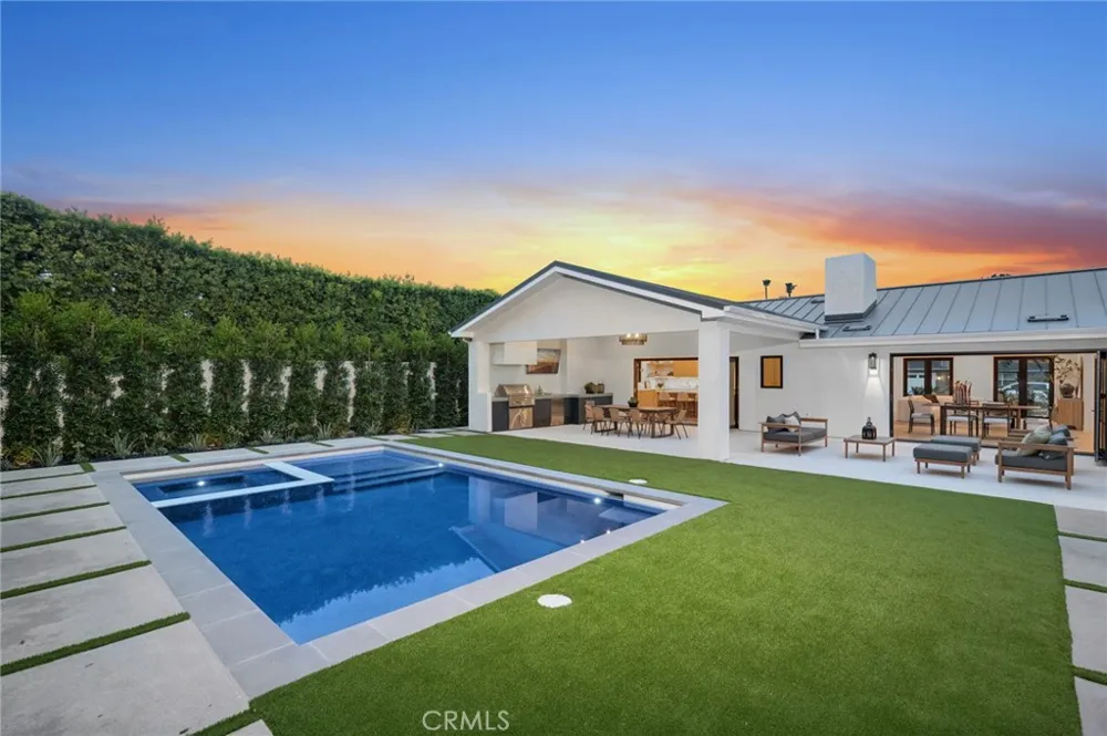 2501 Via Marina Newport Beach, CA 92660