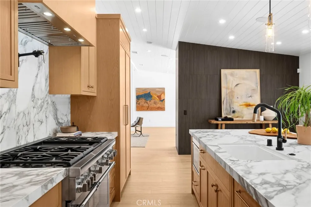 2501 Via Marina Newport Beach, CA 92660