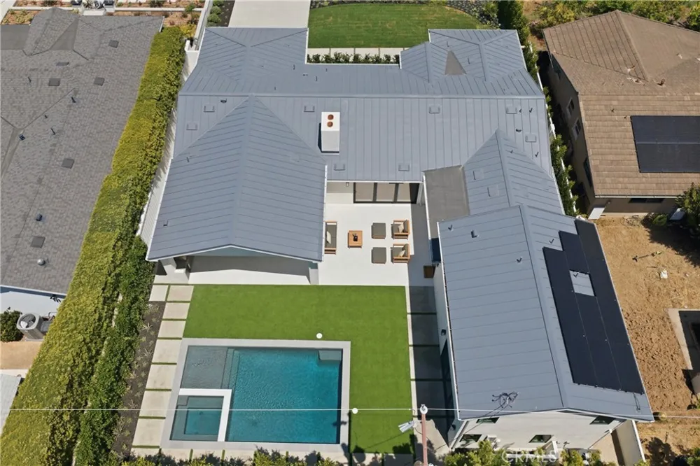 2501 Via Marina Newport Beach, CA 92660