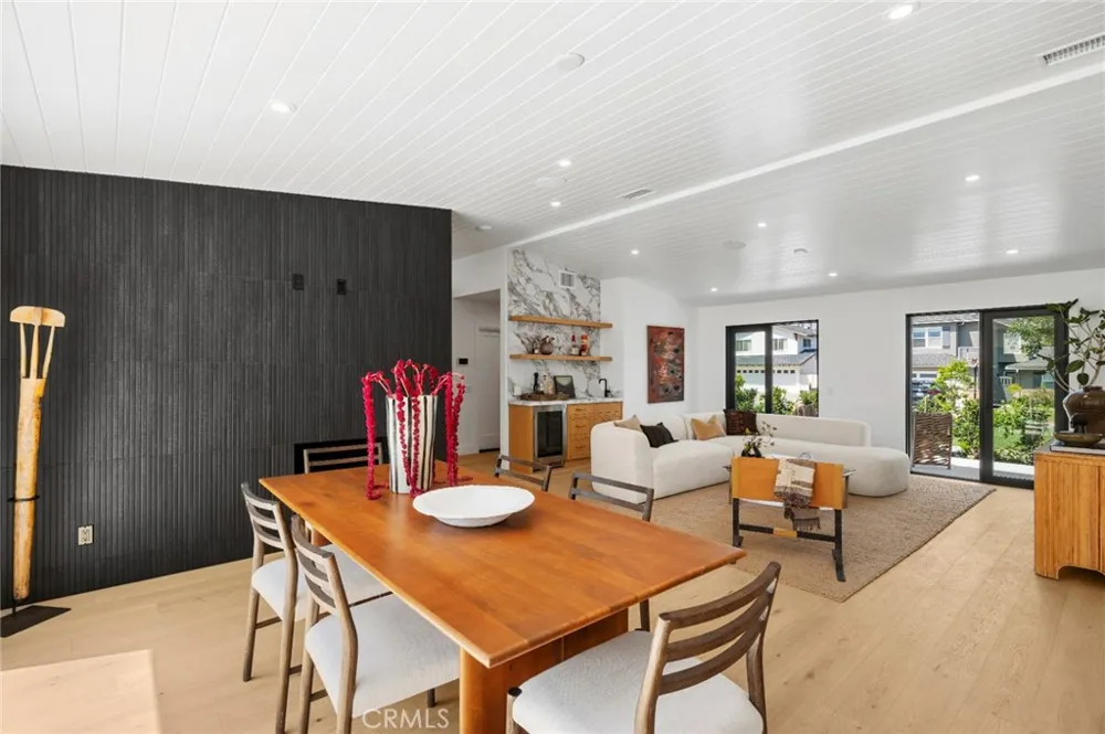 2501 Via Marina Newport Beach, CA 92660