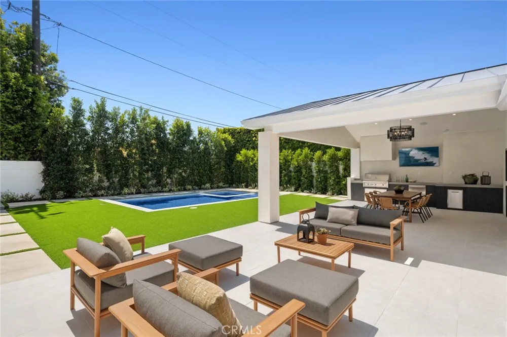 2501 Via Marina Newport Beach, CA 92660