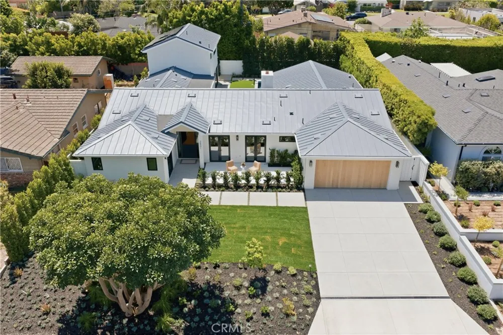 2501 Via Marina Newport Beach, CA 92660