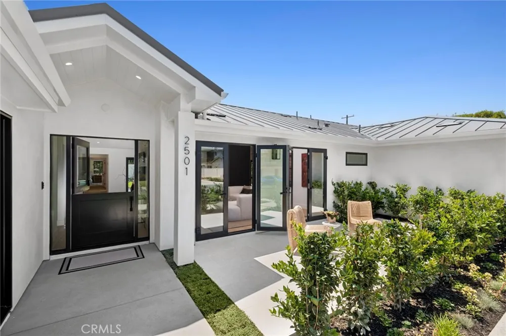 2501 Via Marina Newport Beach, CA 92660