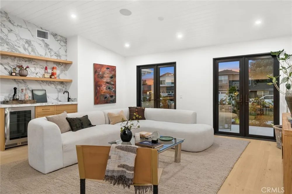 2501 Via Marina Newport Beach, CA 92660