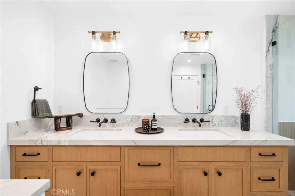 2501 Via Marina Newport Beach, CA 92660