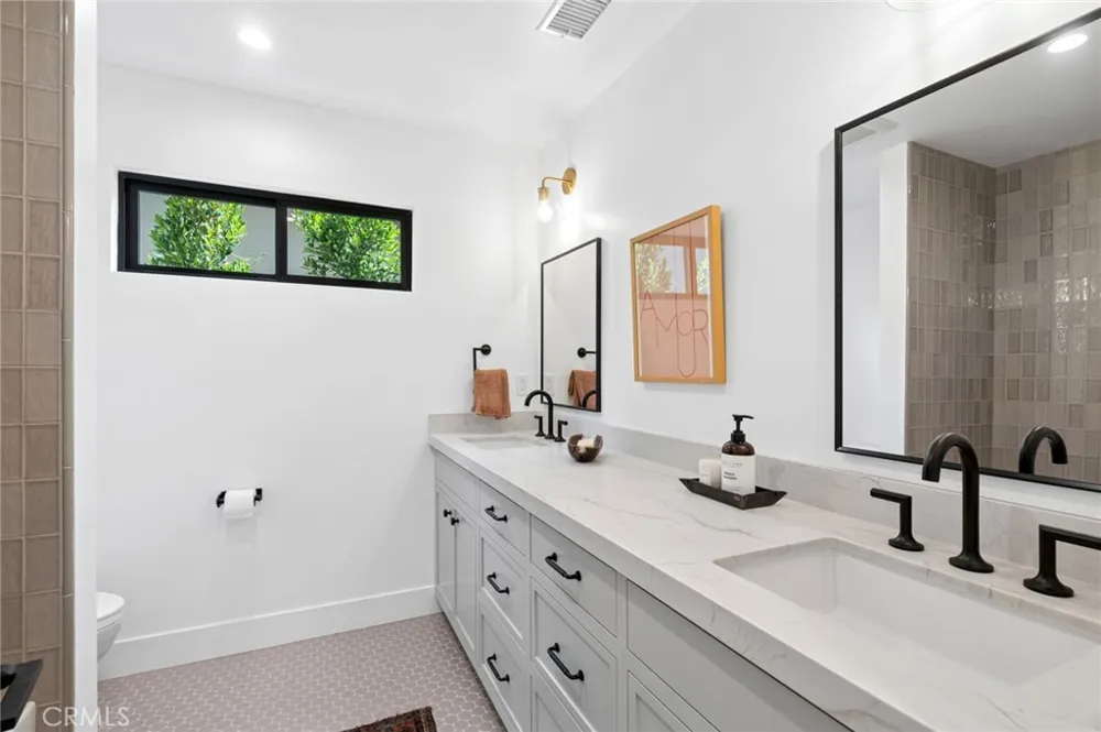 2501 Via Marina Newport Beach, CA 92660