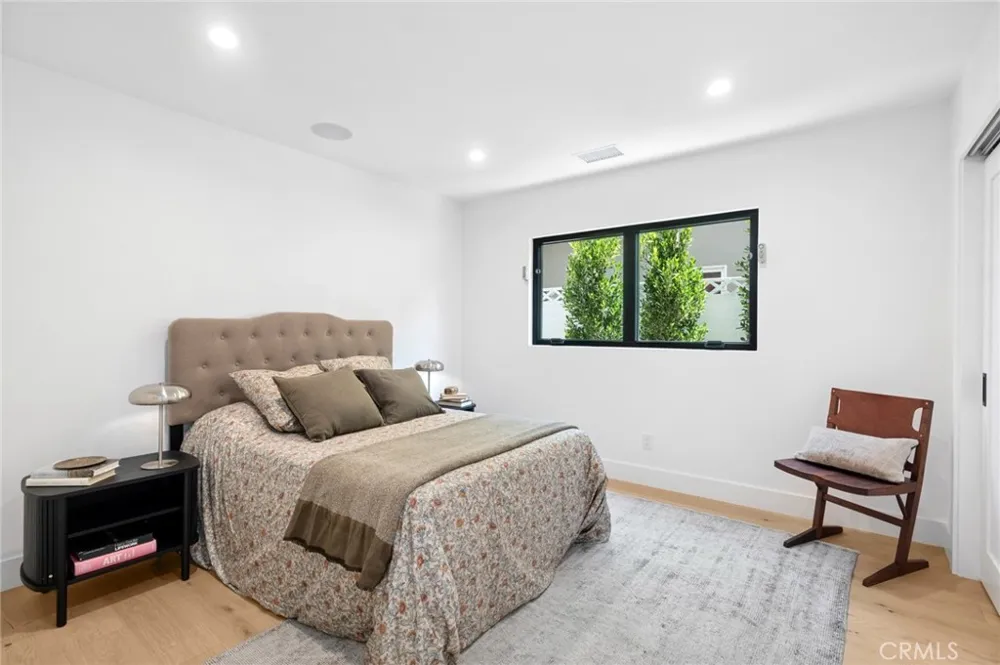 2501 Via Marina Newport Beach, CA 92660