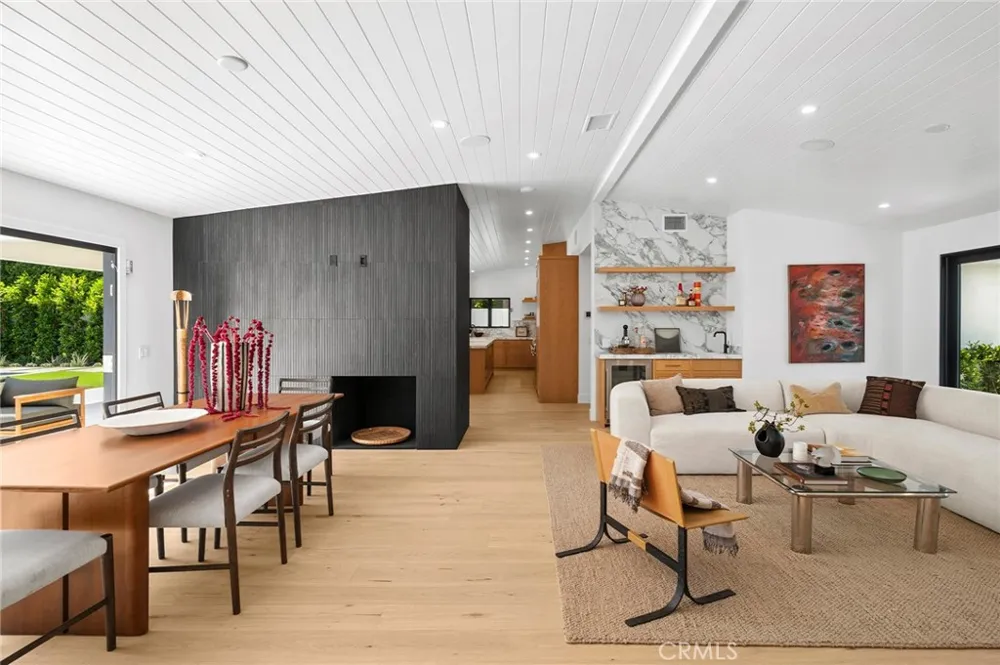 2501 Via Marina Newport Beach, CA 92660