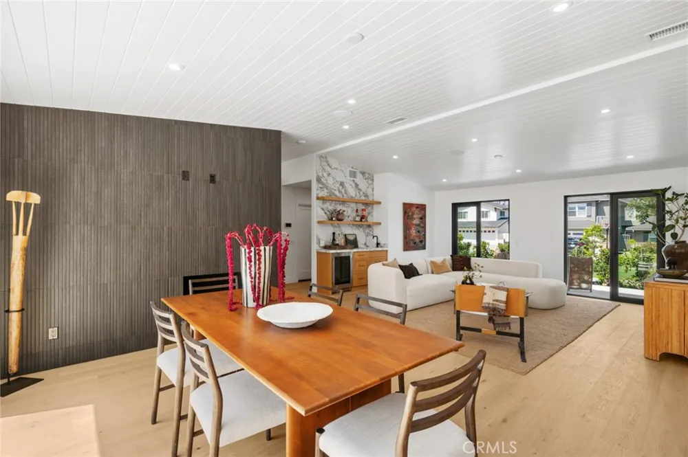 2501 Via Marina Newport Beach, CA 92660