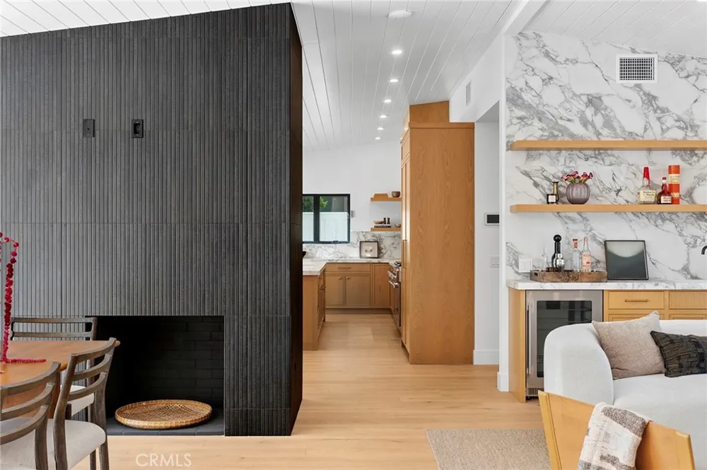 2501 Via Marina Newport Beach, CA 92660