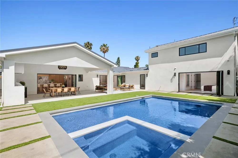 2501 Via Marina Newport Beach, CA 92660