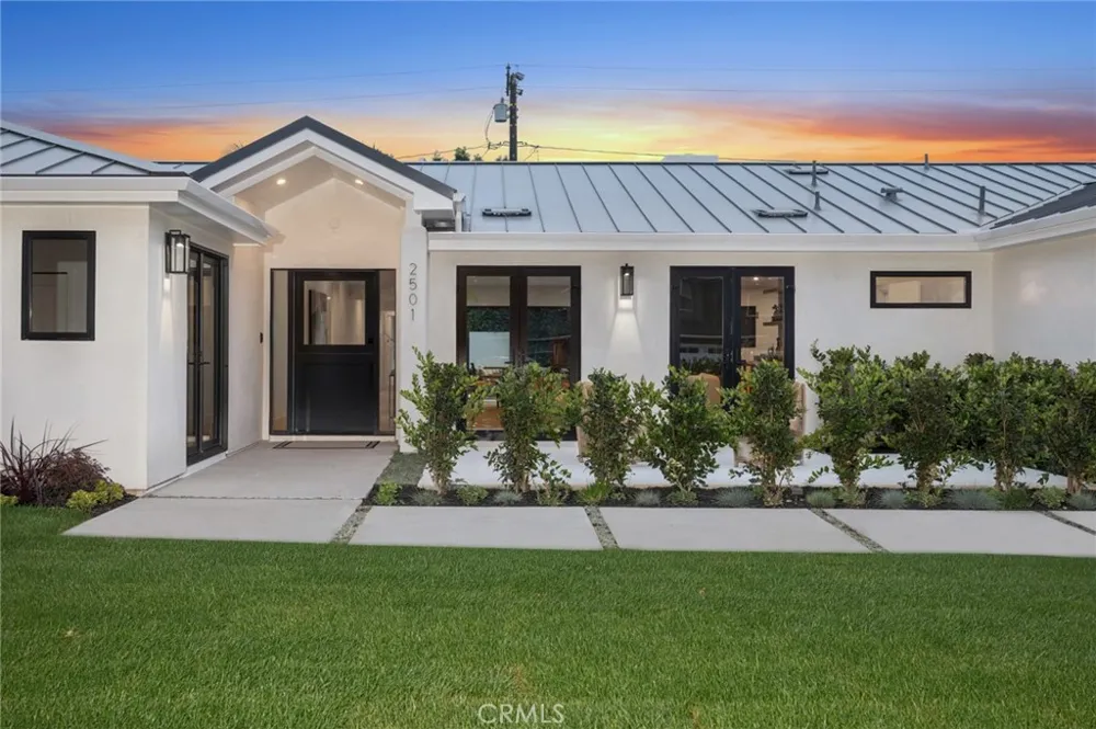 2501 Via Marina Newport Beach, CA 92660