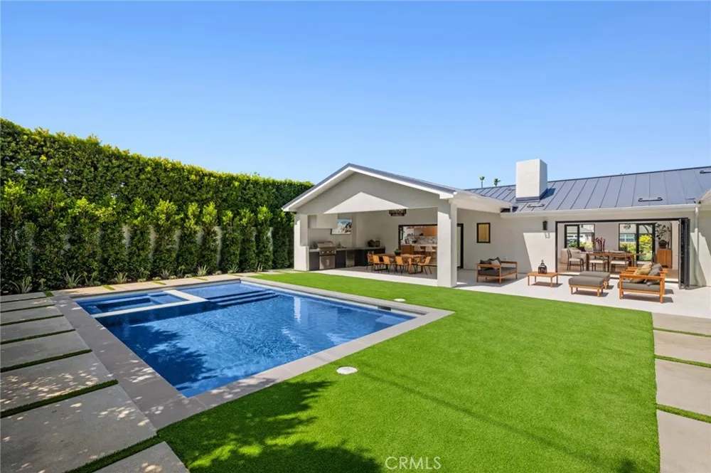 2501 Via Marina Newport Beach, CA 92660