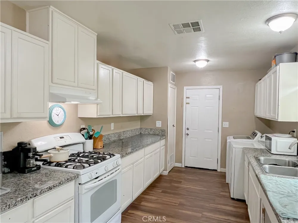 3013 Cornell Bakersfield, CA 93305