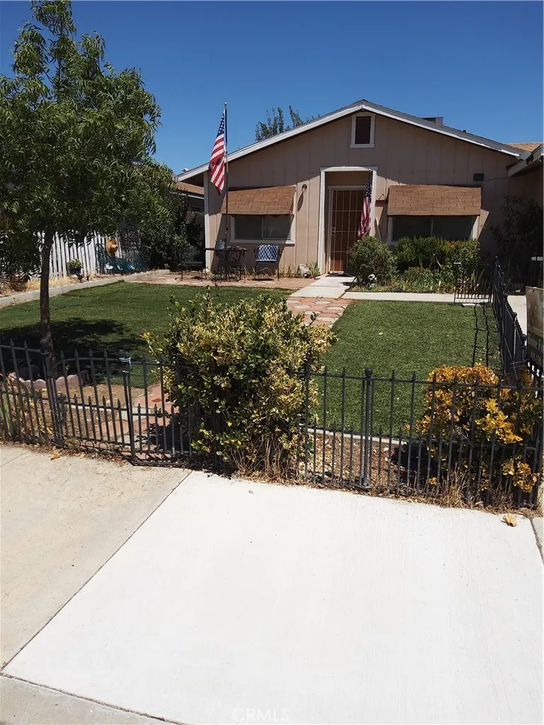 1560 Bonita Place San Miguel, CA 93451