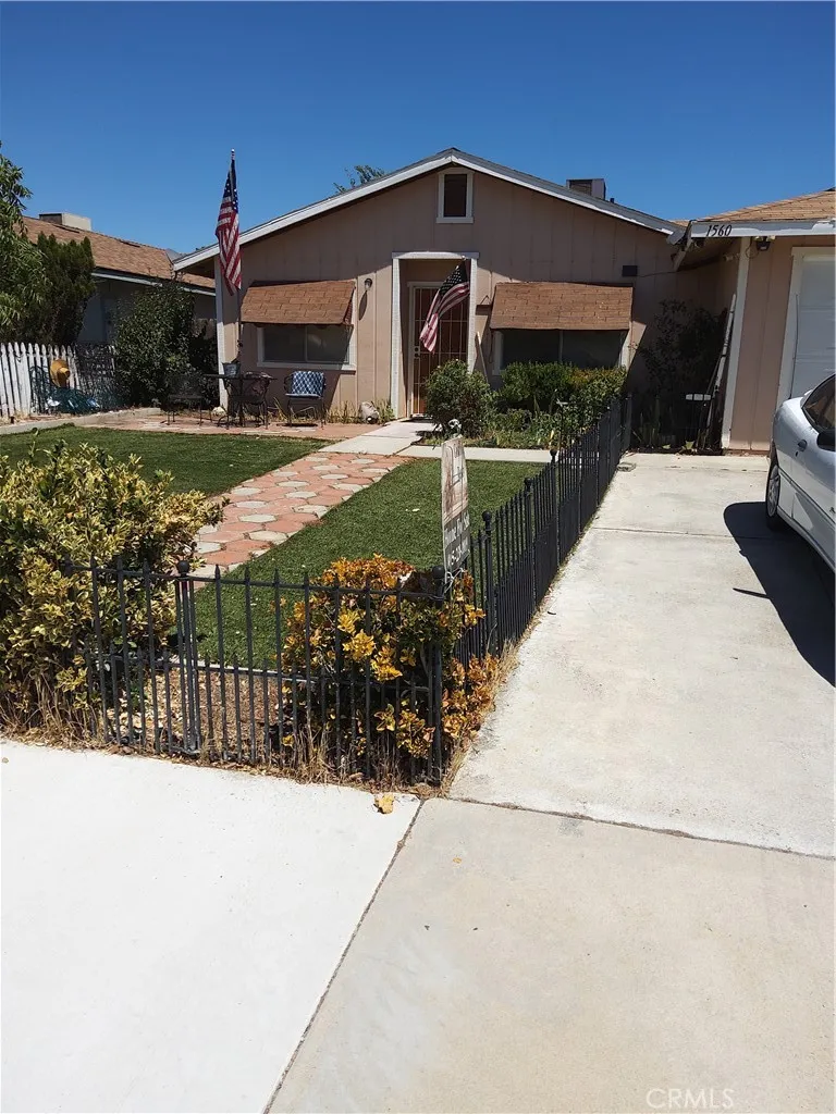 1560 Bonita Place San Miguel, CA 93451
