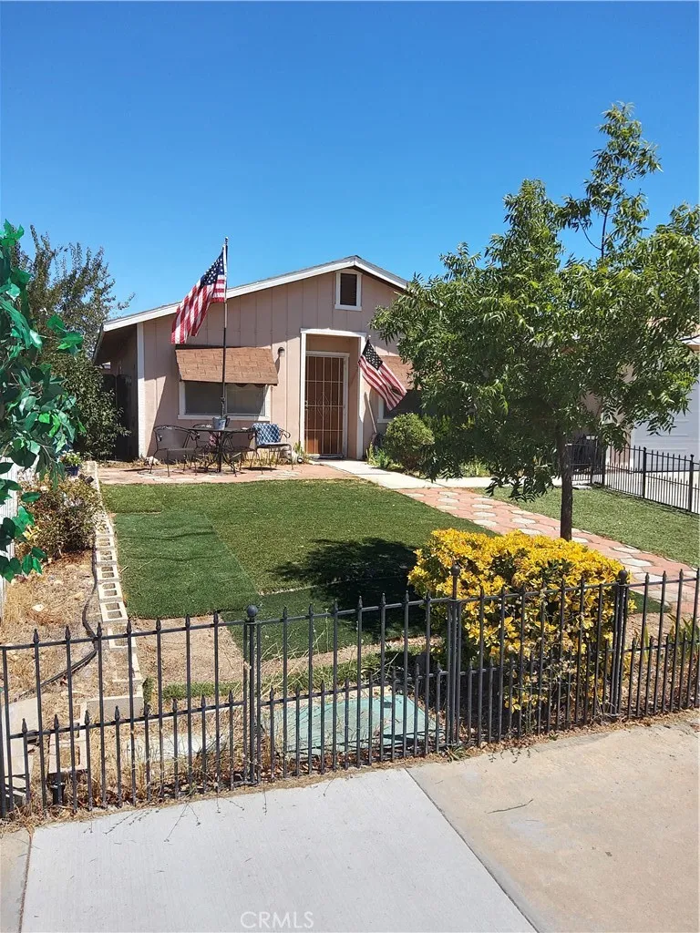 1560 Bonita Place San Miguel, CA 93451
