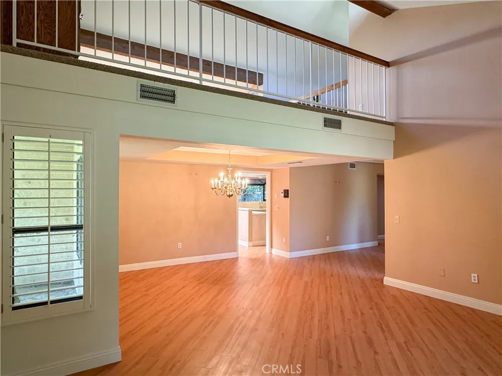 2200 El Portal Drive #9 Bakersfield, CA 93309