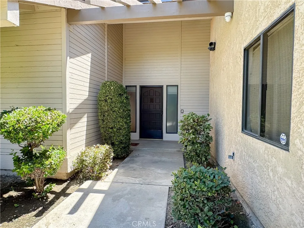 2200 El Portal Drive #9 Bakersfield, CA 93309