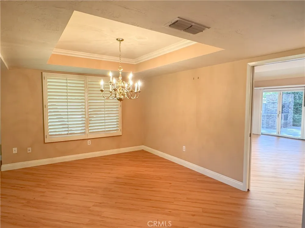 2200 El Portal Drive #9 Bakersfield, CA 93309