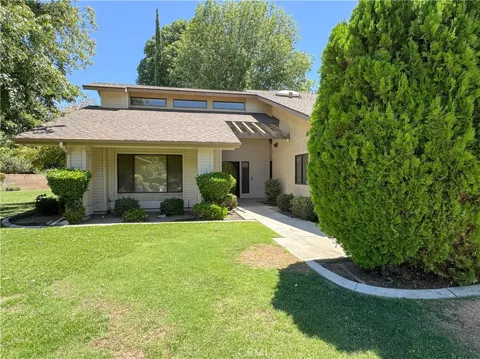 2200 El Portal Drive #9