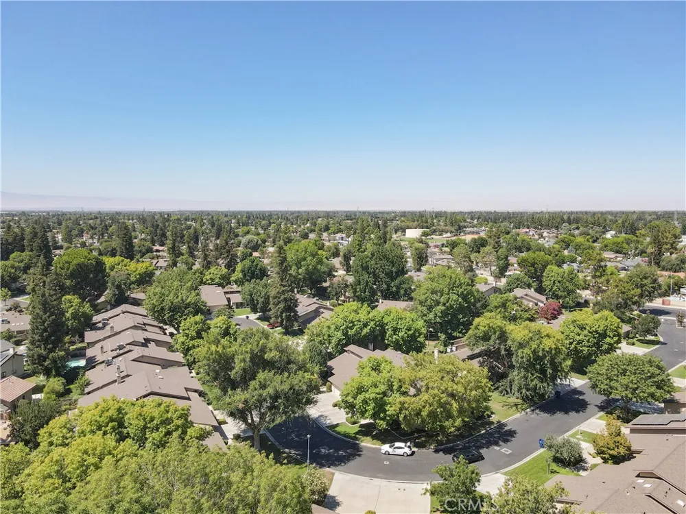 2200 El Portal Drive #9 Bakersfield, CA 93309