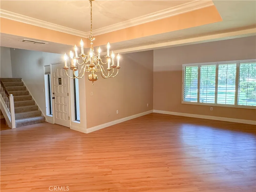 2200 El Portal Drive #9 Bakersfield, CA 93309