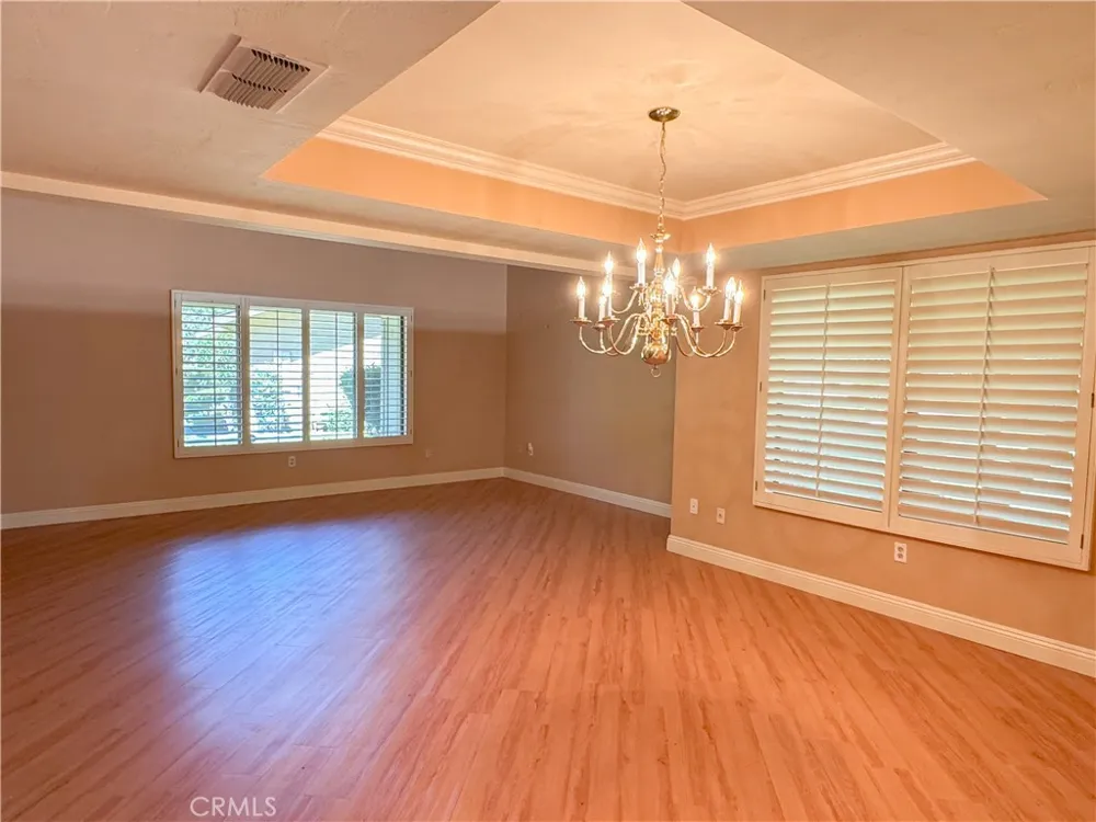 2200 El Portal Drive #9 Bakersfield, CA 93309