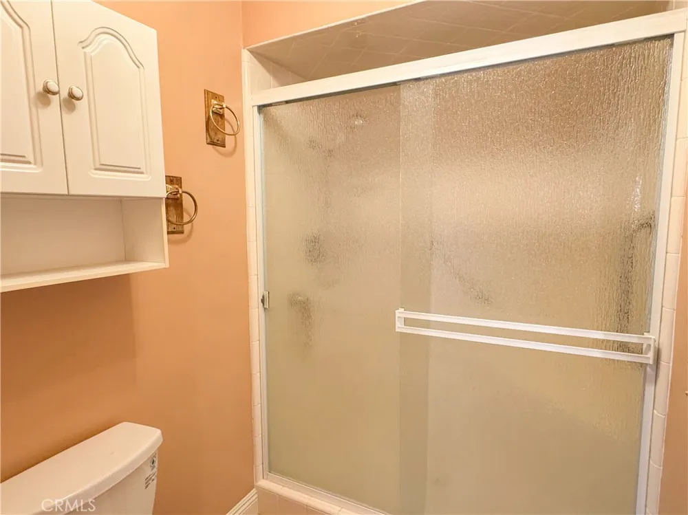 2200 El Portal Drive #9 Bakersfield, CA 93309