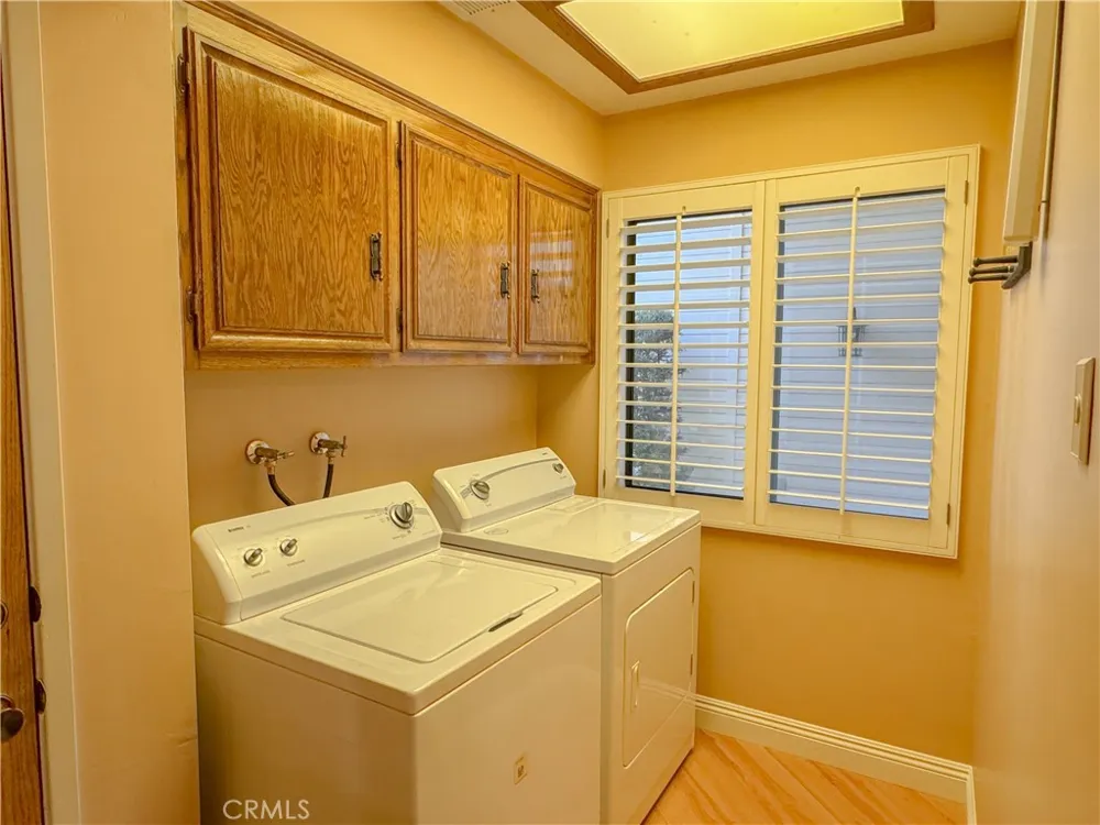 2200 El Portal Drive #9 Bakersfield, CA 93309
