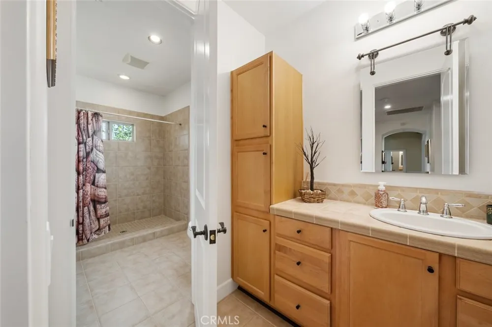 6172 Hawk Ridge Place San Miguel, CA 93451