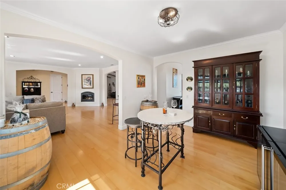6172 Hawk Ridge Place San Miguel, CA 93451