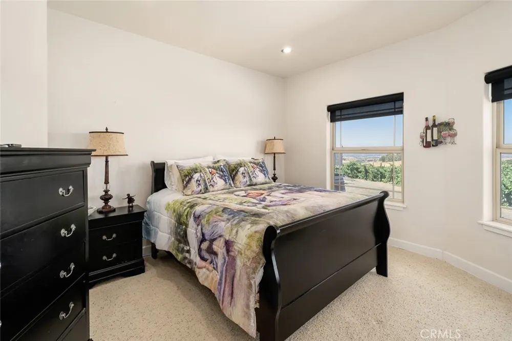 6172 Hawk Ridge Place San Miguel, CA 93451
