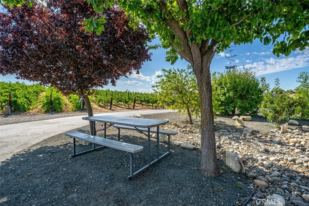 6172 Hawk Ridge Place San Miguel, CA 93451