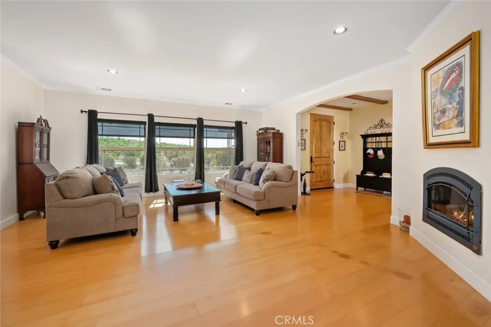6172 Hawk Ridge Place San Miguel, CA 93451