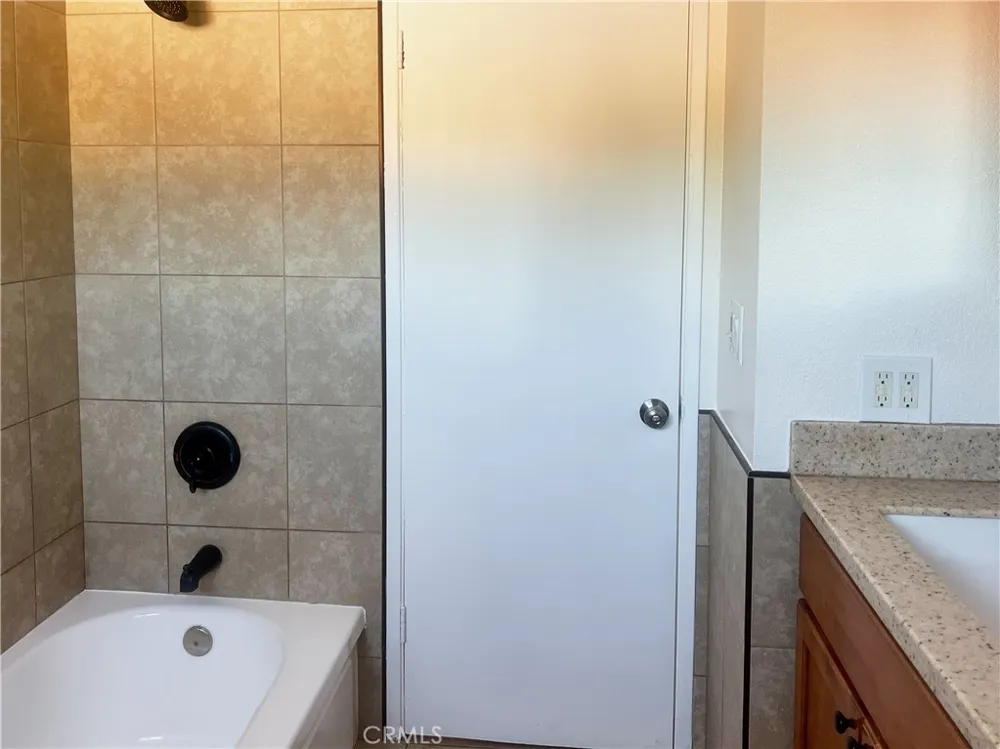 23966 Decorah Diamond Bar, CA 91765