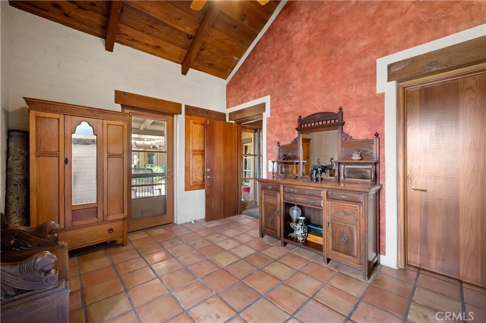 2995 Pleasant San Miguel, CA 93451