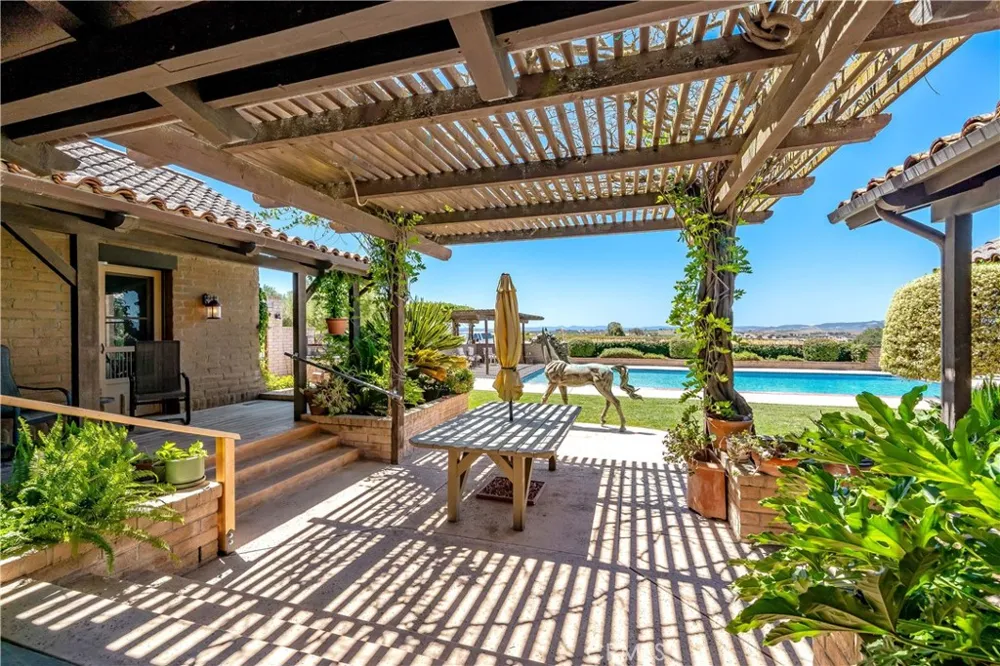 2995 Pleasant San Miguel, CA 93451